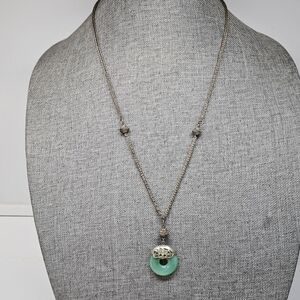 VINTAGE Unique Silver Tone Floral Engraved Plastic Pendant Necklace